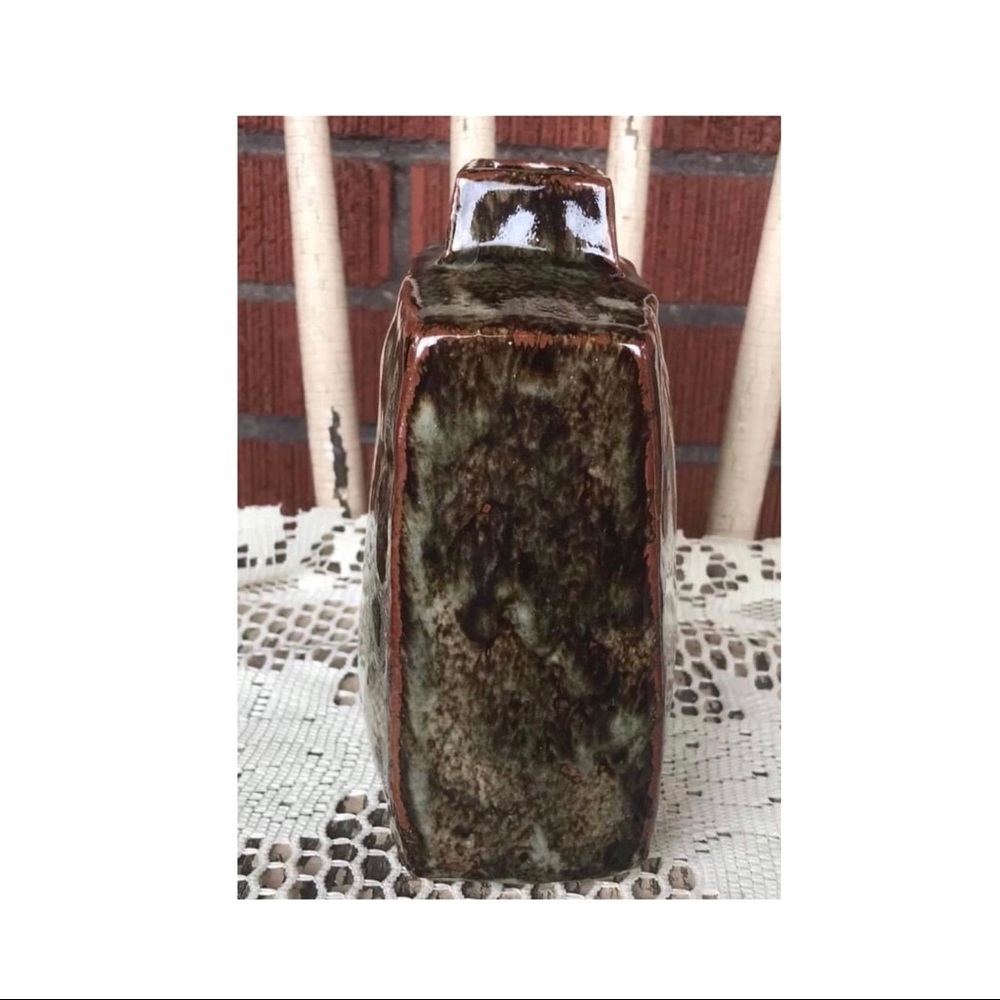 Vase - Picture 5 of 8